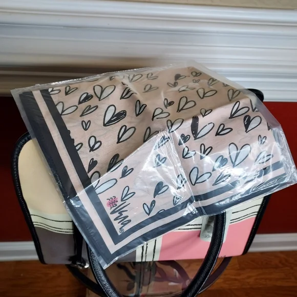 Brighton Celebrates Vera Limited Edition,Buff/Black Color Block Satchel. - Picture 11 of 13